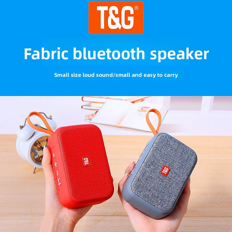 Portable wireless Bluetooth speaker, Dual Bass Boost Technology, Hands-Free Calling, Multi-Format Playback�- Supports USB/TF card and MP3, FM Radio with Auto-Scan, Compact & Portable�- Lightweight (258g)