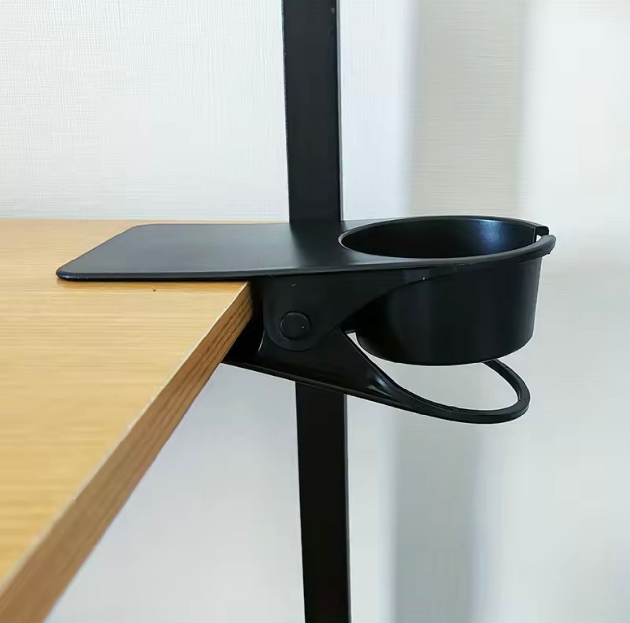 Multi-Purpose Clip-On Cup Holder – Space-Saving Desk, Beach Chair & Table Drink Organizer