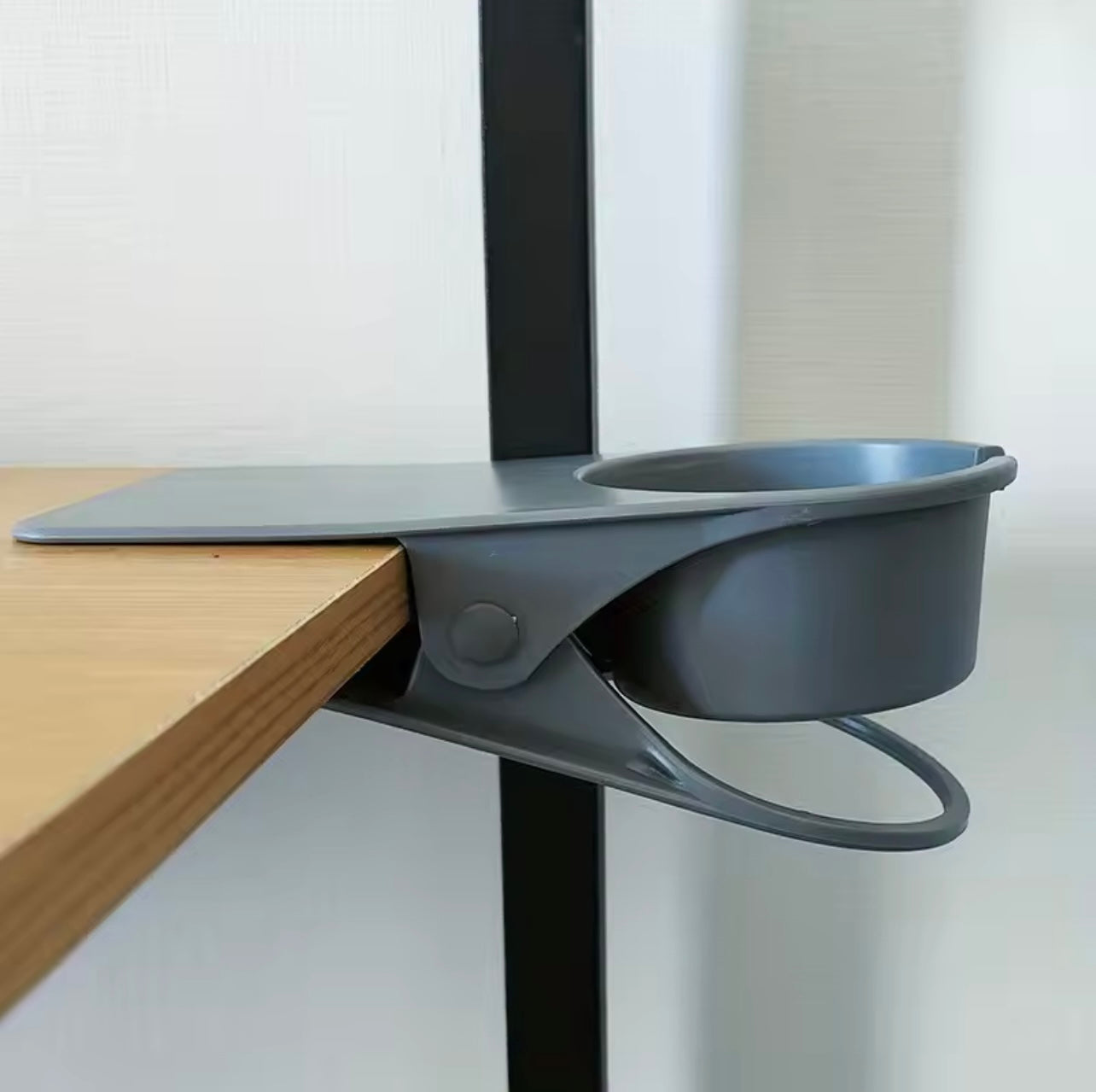 Multi-Purpose Clip-On Cup Holder – Space-Saving Desk, Beach Chair & Table Drink Organizer