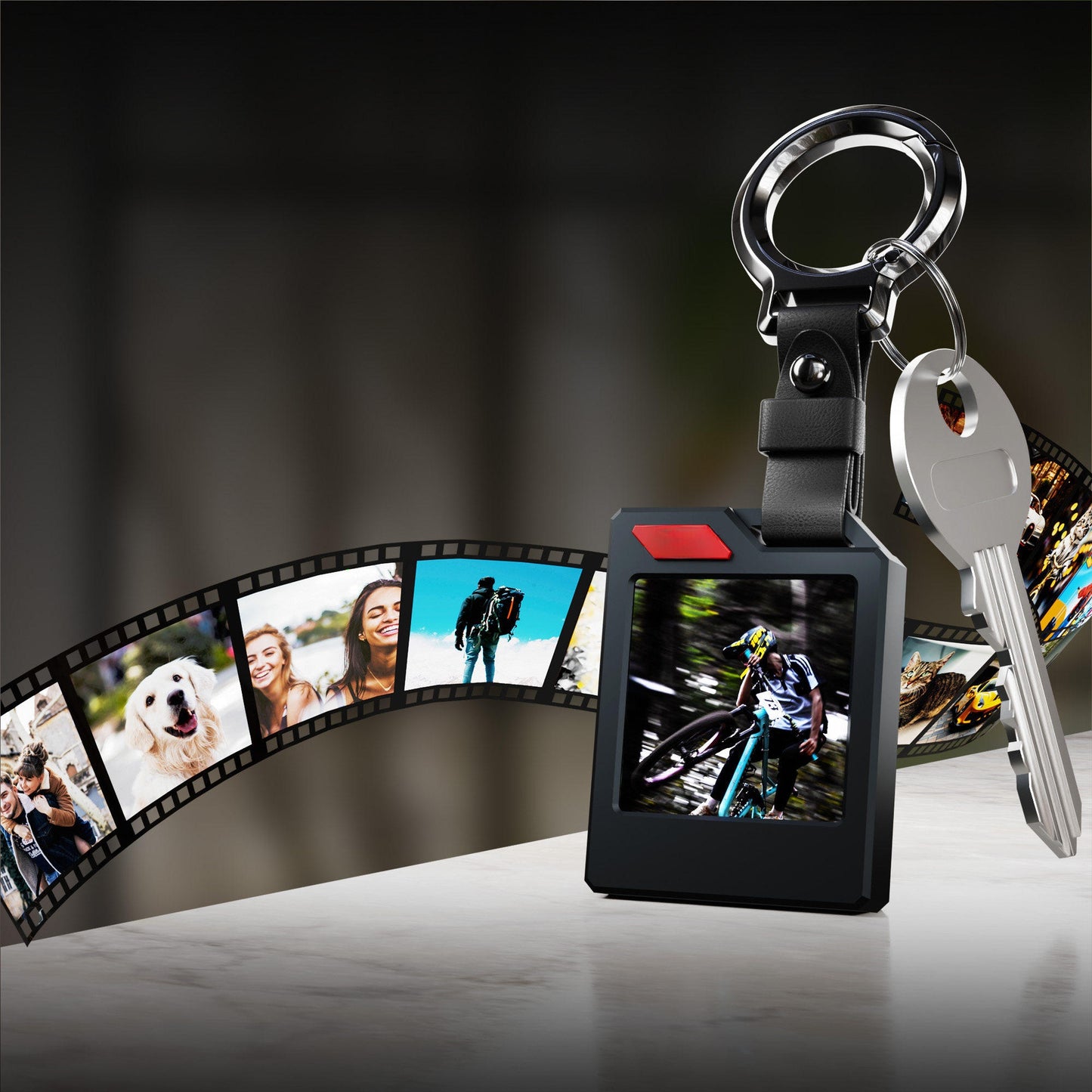 Customizable E-Ink Photo Keychain with Tracking