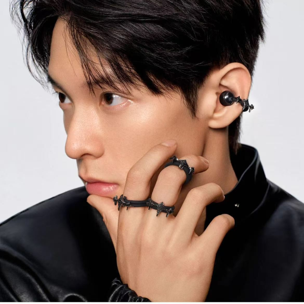 Fashion Diamond Earphone Clip Accessories