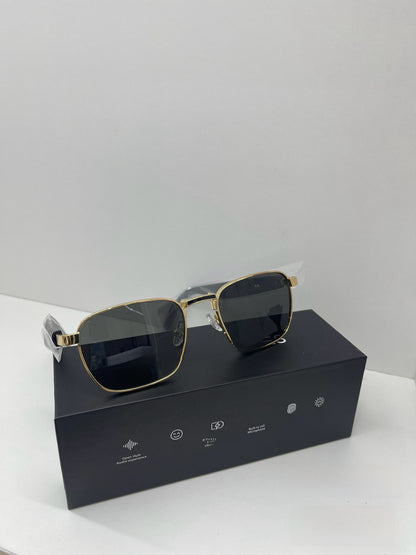 Smart glasses - suitable for both men and women, Bluetooth Connectivity, Interchangeable Lenses, Lightweight Design 70G, Touch Controls, Battery Capacity 180mAh,