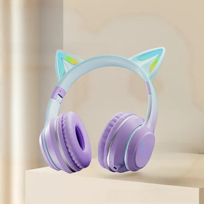 Over-ear Bluetooth headset Features stylish cat ears with customizable breathing lights, offering a unique aesthetic for gaming and fashion.